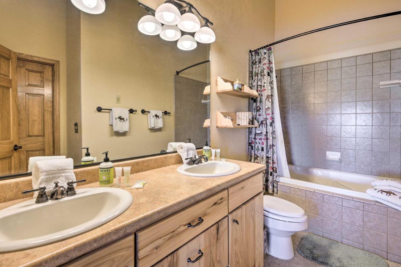 Pagosa Springs Townhome With View Hike And Fish! Екстериор снимка