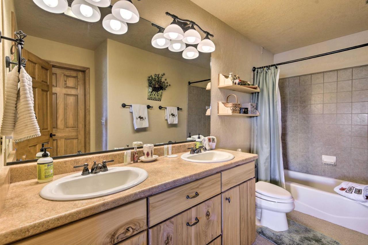 Pagosa Springs Townhome With View Hike And Fish! Екстериор снимка